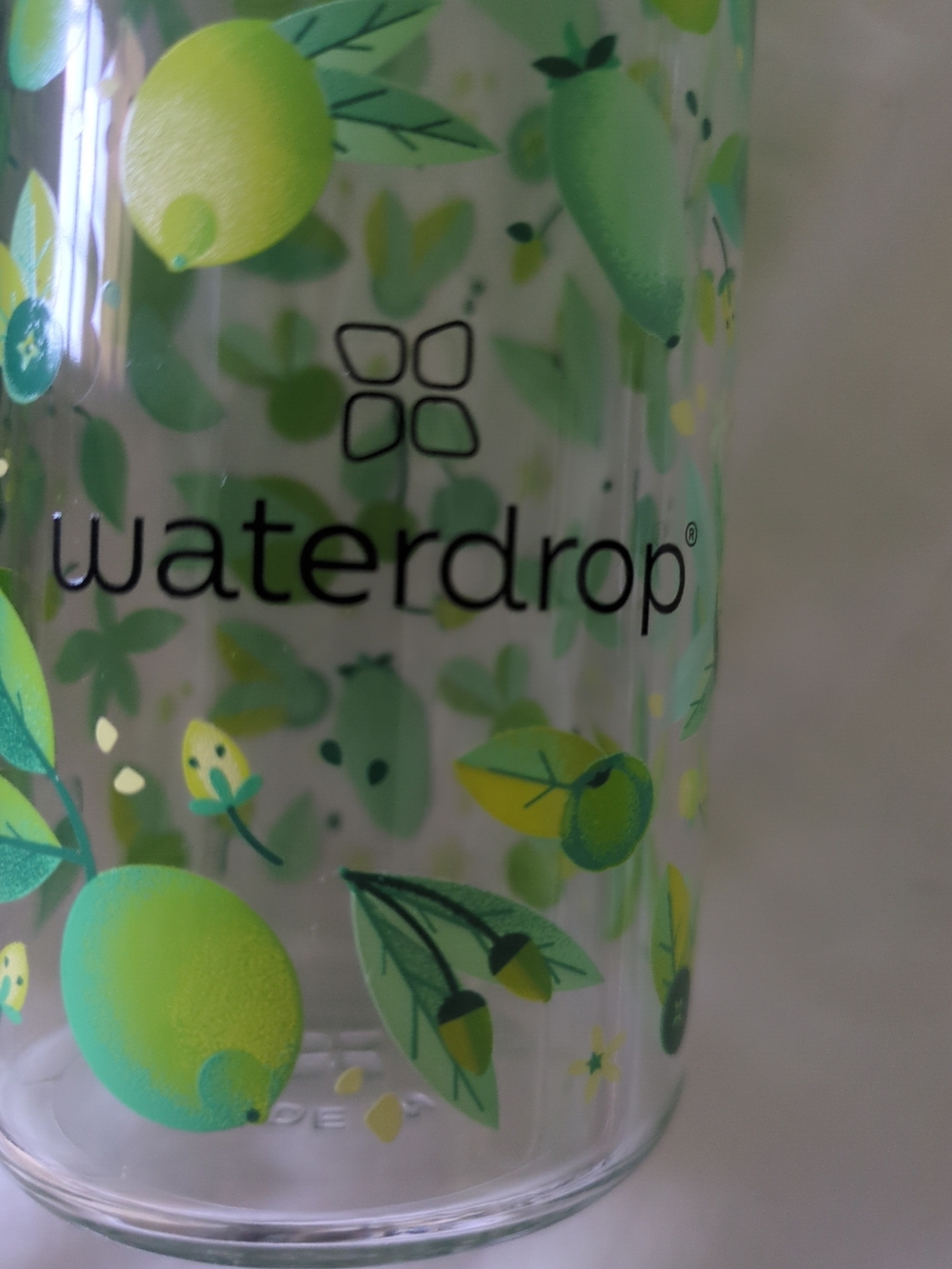 Water Drop Green Citrus Glass Water Bottle with Bamboo Lid - Picture 5 of 7